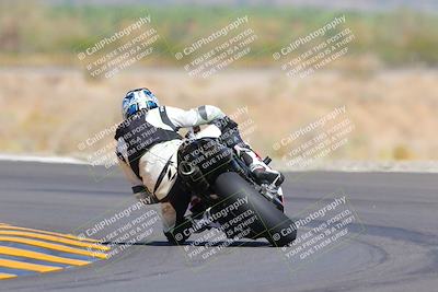 media/Oct-09-2022-SoCal Trackdays (Sun) [[95640aeeb6]]/Turn 14 Backside (1125am)/